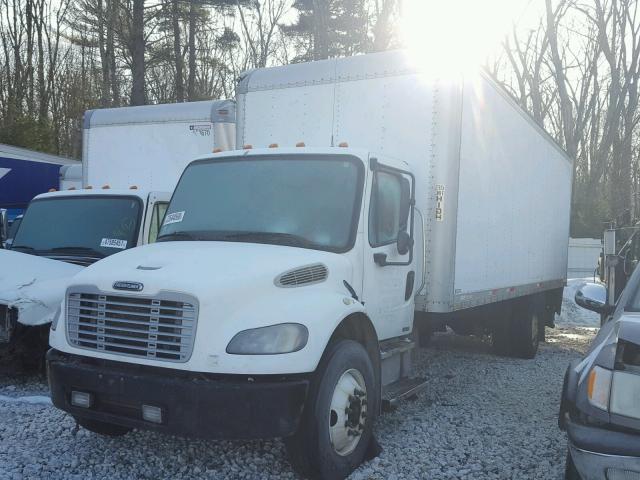 1FVACWDC17HY63974 - 2007 FREIGHTLINER M2 106 MED WHITE photo 2