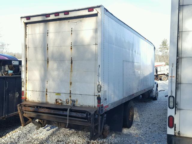 1FVACWDC17HY63974 - 2007 FREIGHTLINER M2 106 MED WHITE photo 4