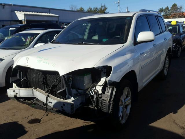 5TDDK3EH4AS006975 - 2010 TOYOTA HIGHLANDER WHITE photo 2