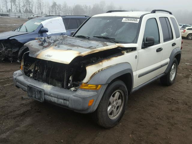 1J4GL48K46W143066 - 2006 JEEP LIBERTY SP WHITE photo 2