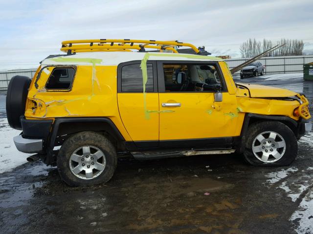 JTEBU11F070091623 - 2007 TOYOTA FJ CRUISER YELLOW photo 9