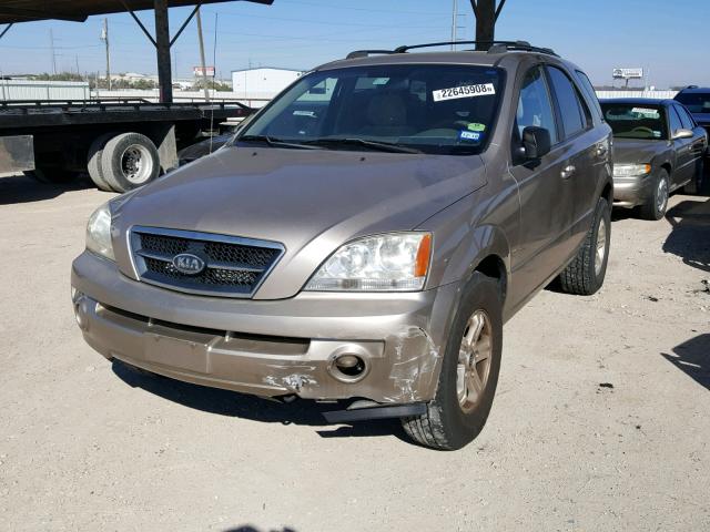 KNDJD733955485059 - 2005 KIA SORENTO EX GOLD photo 2