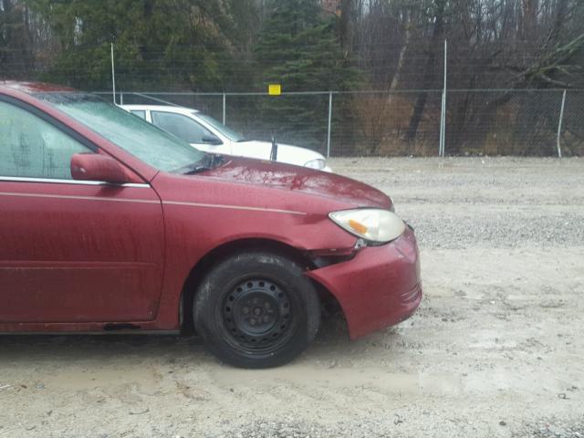 4T1BE32K52U014798 - 2002 TOYOTA CAMRY LE RED photo 9
