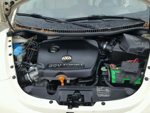 3VWCD31Y45M357013 - 2005 VOLKSWAGEN NEW BEETLE CREAM photo 7