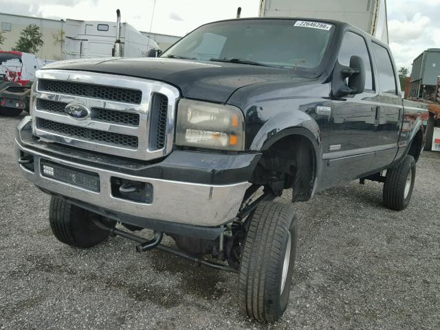 1FTSW21PX5EA49988 - 2005 FORD F250 SUPER BLACK photo 2