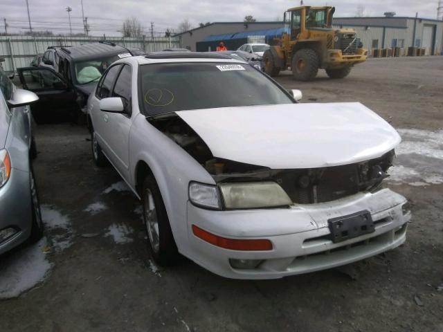 JN1CA21D9WT525902 - 1998 NISSAN MAXIMA GLE WHITE photo 1