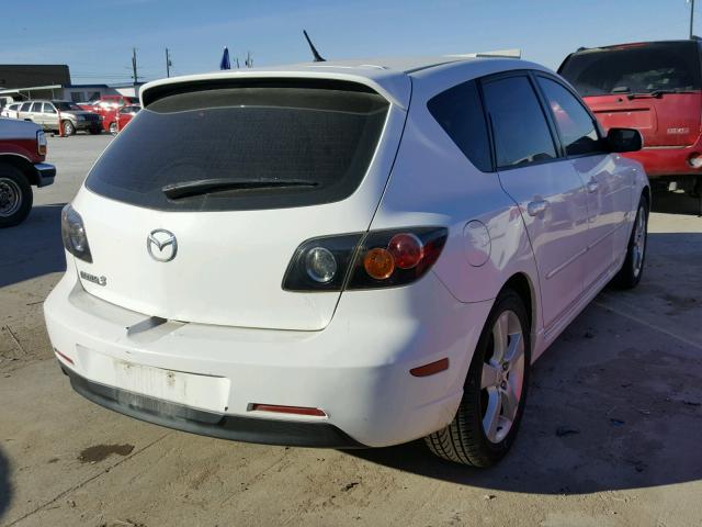 JM1BK143741158042 - 2004 MAZDA 3 HATCHBAC WHITE photo 4