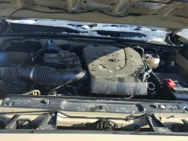 3TMCZ5AN2HM073695 - 2017 TOYOTA TACOMA DOU TAN photo 7