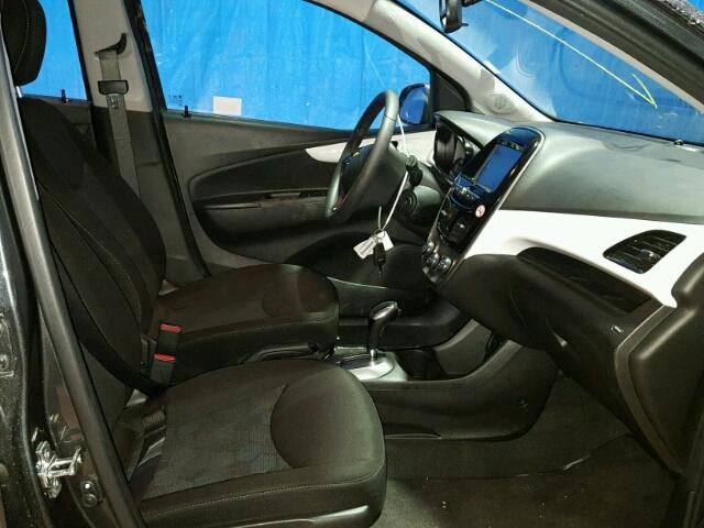 KL8CD6SA5HC774158 - 2017 CHEVROLET SPARK 1LT Синий фото 5