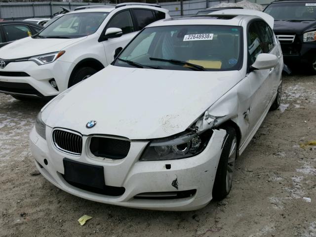 WBAPL5G54BNN22993 - 2011 BMW 335 XI WHITE photo 2