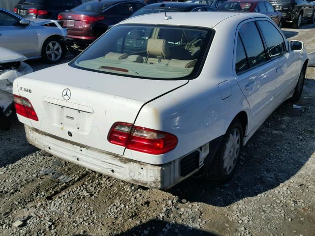 WDBJF65J91B205215 - 2001 MERCEDES-BENZ E 320 WHITE photo 4