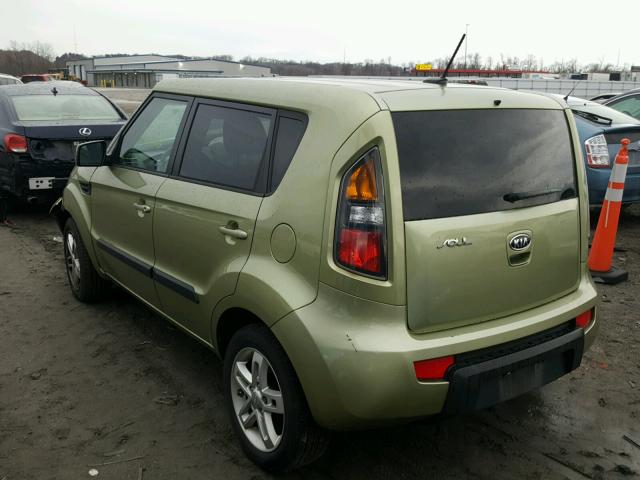 KNDJT2A23B7307180 - 2011 KIA SOUL + GREEN photo 3