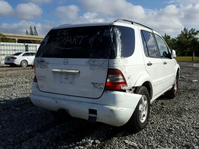 4JGAB54E5XA130616 - 1999 MERCEDES-BENZ ML 320 WHITE photo 4