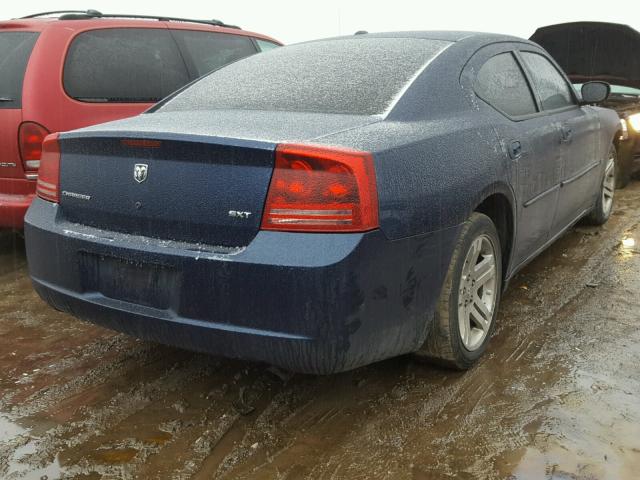 2B3LA43G86H406494 - 2006 DODGE CHARGER SE BLUE photo 4