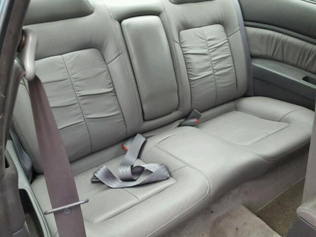 19UYA125XVL008824 - 1997 ACURA 2.2CL Жасыл фото 6