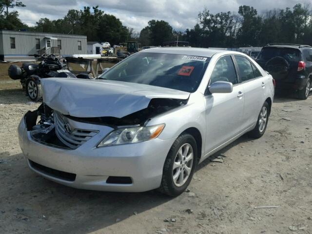 4T1BE46KX9U351686 - 2009 TOYOTA CAMRY BASE SILVER photo 2