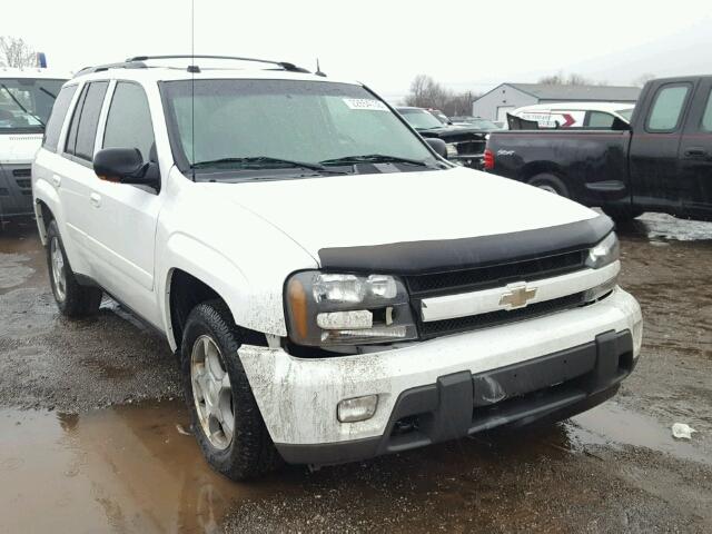 1GNDT13S952254272 - 2005 CHEVROLET TRAILBLAZE WHITE photo 1