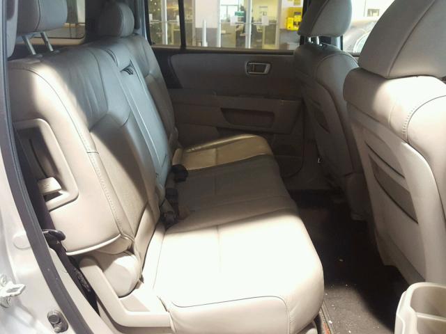 5FNYF4H59BB075938 - 2011 HONDA PILOT EXL SILVER photo 6