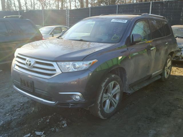 5TDDK3EH5CS122513 - 2012 TOYOTA HIGHLANDER GRAY photo 2