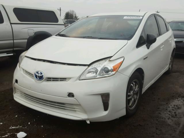 JTDKN3DU1D1647189 - 2013 TOYOTA PRIUS WHITE photo 2