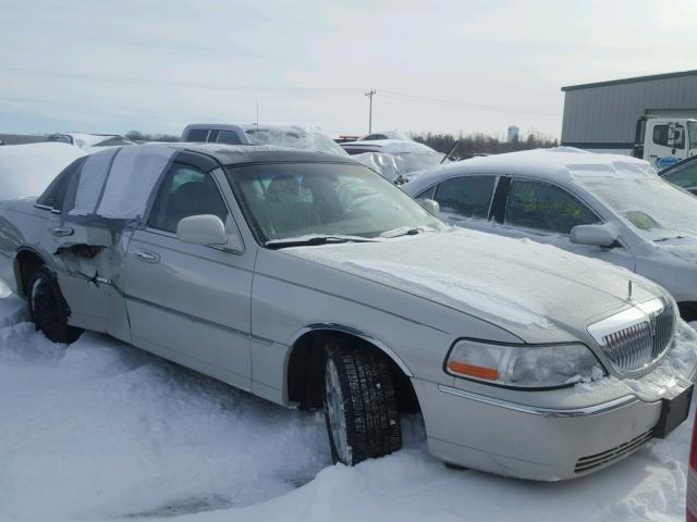 1LNHM82W96Y617538 - 2006 LINCOLN TOWN CAR S WHITE photo 1