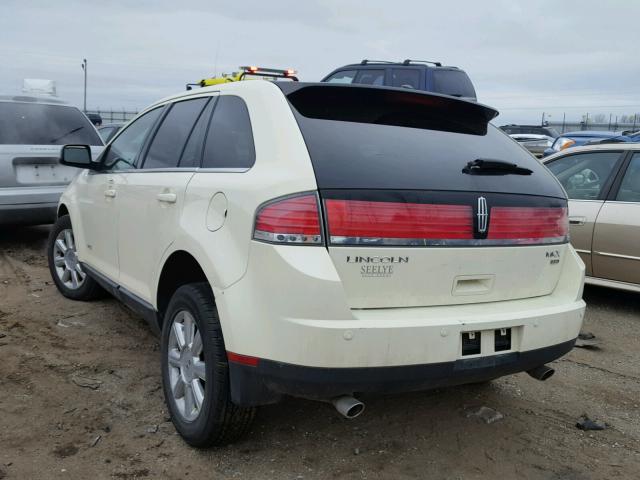 2LMDU88C47BJ23327 - 2007 LINCOLN MKX CREAM photo 3