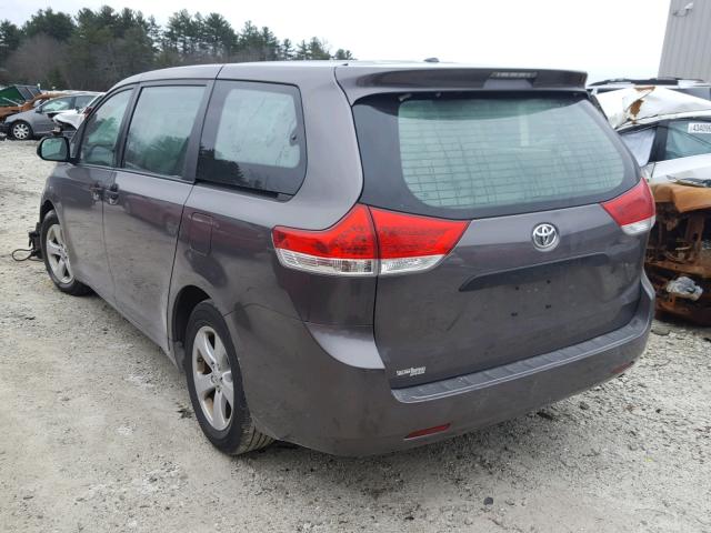 5TDZK3DC0BS006534 - 2011 TOYOTA SIENNA BAS GRAY photo 3