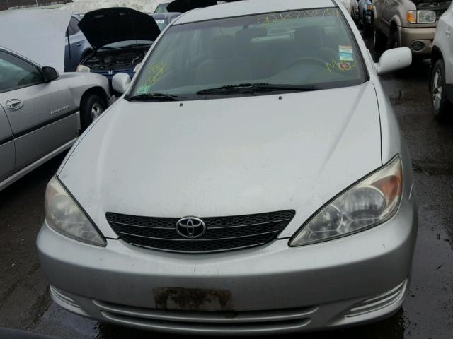 4T1BE32K63U675211 - 2003 TOYOTA CAMRY LE SILVER photo 9