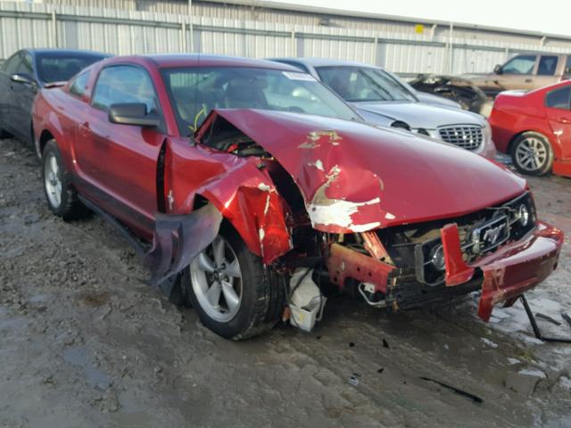 1ZVFT80N575357633 - 2007 FORD MUSTANG RED photo 1