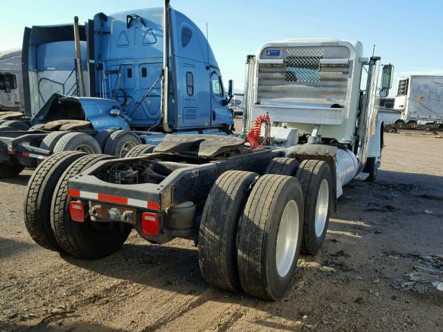 1XP5DB9X0TN367735 - 1996 PETERBILT 379 WHITE photo 4