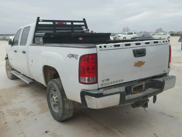 1GT11ZCG6DF121200 - 2013 GMC SIERRA C25 WHITE photo 3