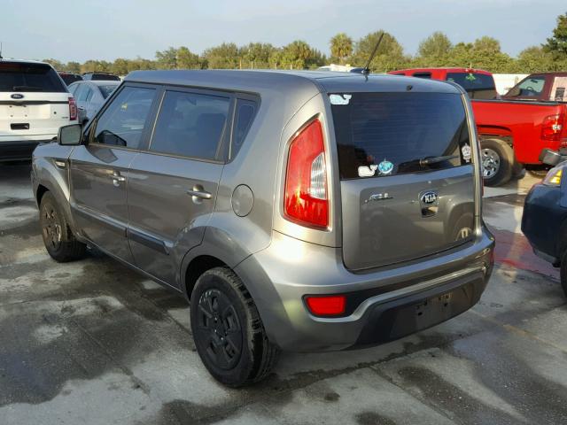 KNDJT2A50D7626761 - 2013 KIA SOUL GRAY photo 3