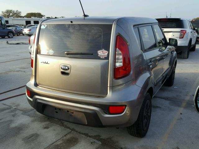 KNDJT2A50D7626761 - 2013 KIA SOUL GRAY photo 4