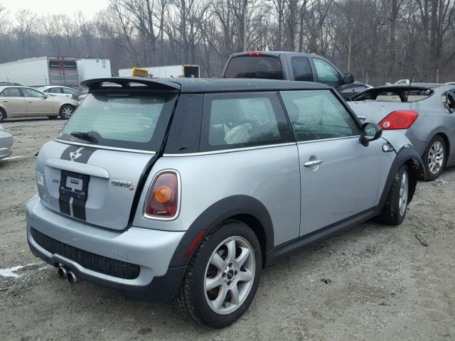 WMWMF73519TW81147 - 2009 MINI COOPER S SILVER photo 4