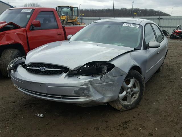 1FAFP55U42A147570 - 2002 FORD TAURUS SES SILVER photo 2