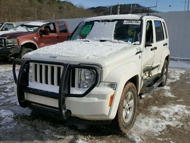 1J8GN28KX9W540024 - 2009 JEEP LIBERTY SP WHITE photo 2