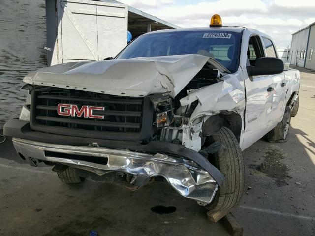 3GTP1TEA1CG201243 - 2012 GMC SIERRA C15 WHITE photo 2