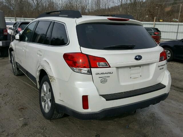 4S4BRBCC4B3337431 - 2011 SUBARU OUTBACK 2. WHITE photo 3