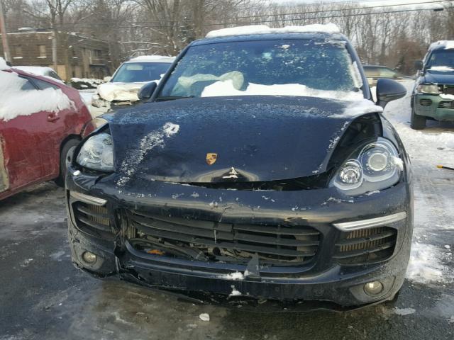 WP1AF2A26GKA42748 - 2016 PORSCHE CAYENNE BLACK photo 9