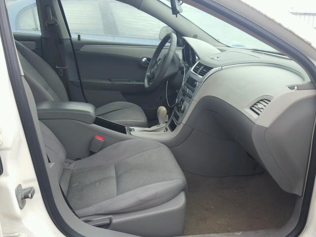 1G1ZG57B584228502 - 2008 CHEVROLET MALIBU LS თეთრი ფოტო 5