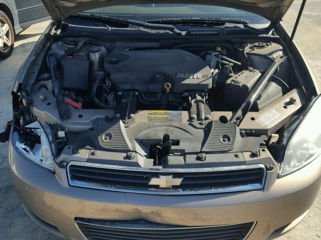 2G1WT58K279273454 - 2007 CHEVROLET IMPALA LT GRAY photo 7