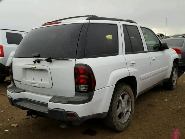 1GNDS13S652201547 - 2005 CHEVROLET TRAILBLAZE WHITE photo 4