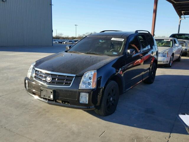 1GYEE637280120729 - 2008 CADILLAC SRX BLACK photo 2