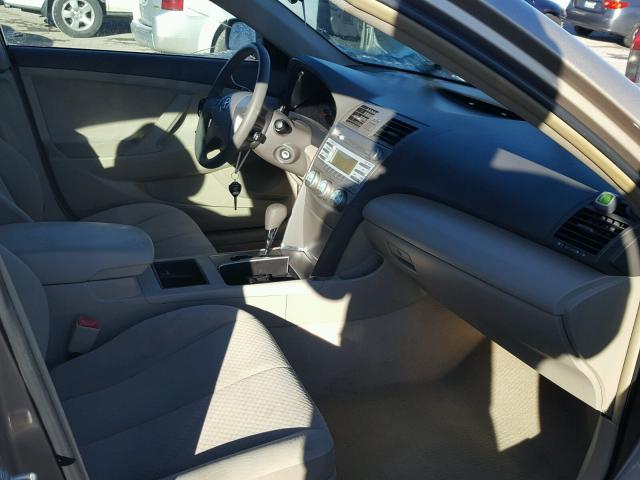 4T1BE46K49U284647 - 2009 TOYOTA CAMRY BASE GOLD photo 5