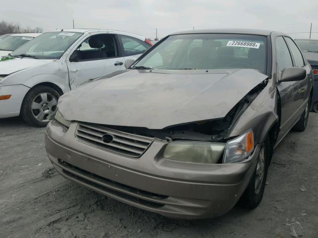 4T1BG22K0XU912625 - 1999 TOYOTA CAMRY CE TAN photo 9