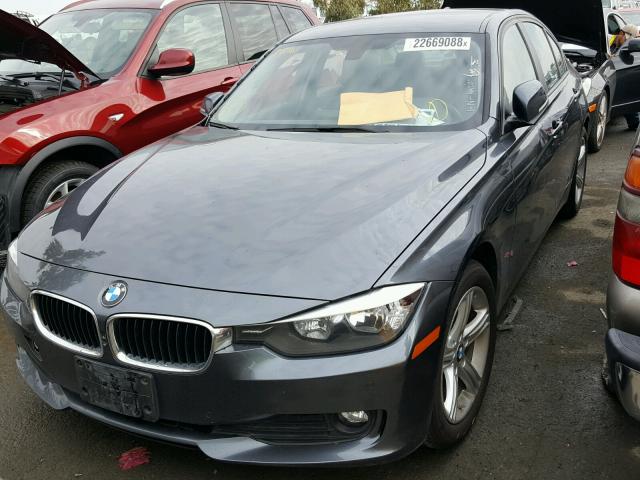 WBA3B1C52EK133128 - 2014 BMW 320 I GRAY photo 2