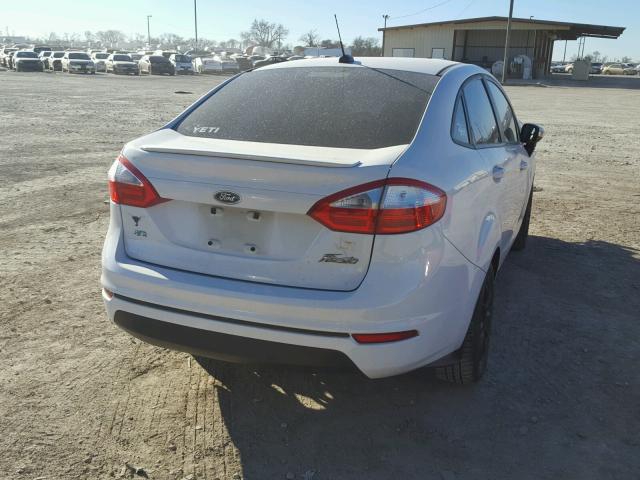 3FADP4BJ3EM133243 - 2014 FORD FIESTA SE WHITE photo 4