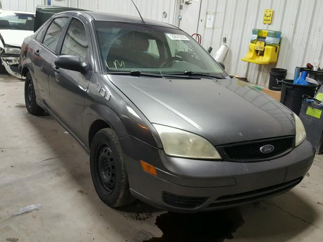 1FAFP34N25W215743 - 2005 FORD FOCUS ZX4 GRAY photo 1