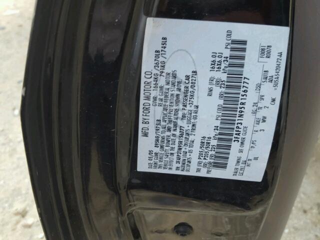 3FAFP31N95R156777 - 2005 FORD FOCUS ZX3 BLACK photo 10