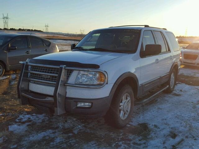 1FMPU16L74LB55672 - 2004 FORD EXPEDITION WHITE photo 2